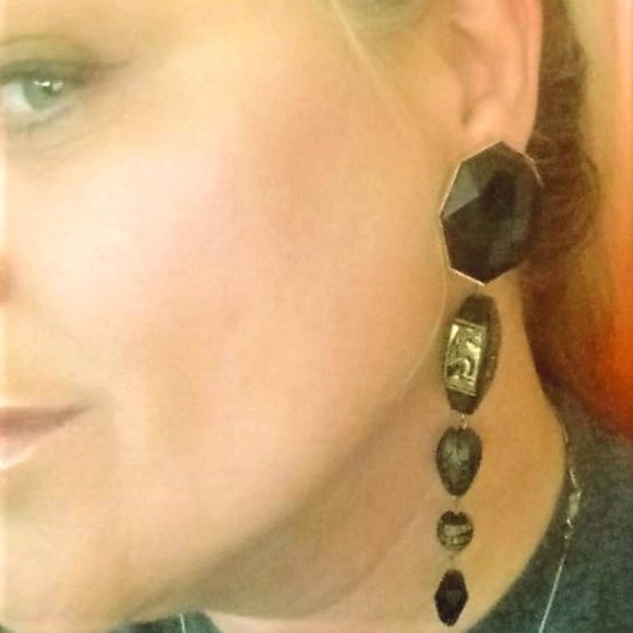 LES BERNARD VTG Signed EQYPTIAN Revival Earrings - Picture 1 of 7